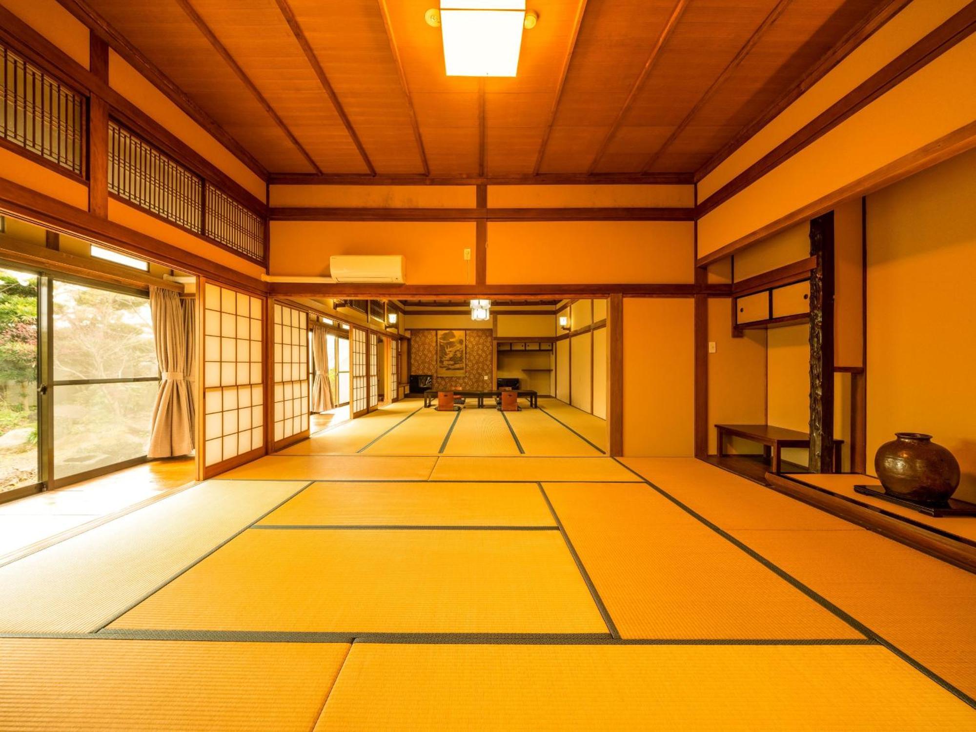 Ooedo Onsen Monogatari Hotel Ranpu Hirado Exterior photo